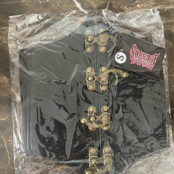 Scarlett Darkness steampunk black waist cinching corset belt - Picture 2 of 2